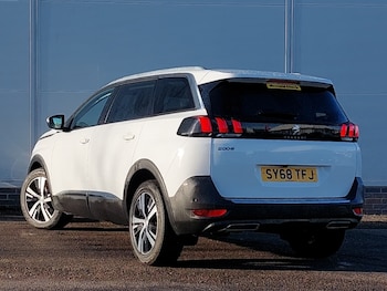 Used Peugeot 5008 2018 for sale - 77352486: Photo