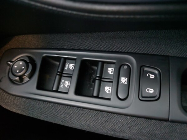 Used Jeep Renegade 2020 for sale - 76254675: Photo 13