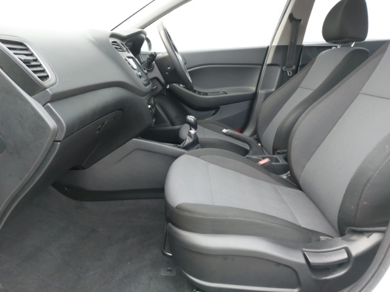 Used Hyundai i20 2020 for sale - 77669691: Photo 5