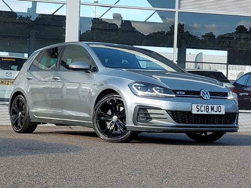 Used Volkswagen Golf 2018 for sale - 76540452: Photo 1