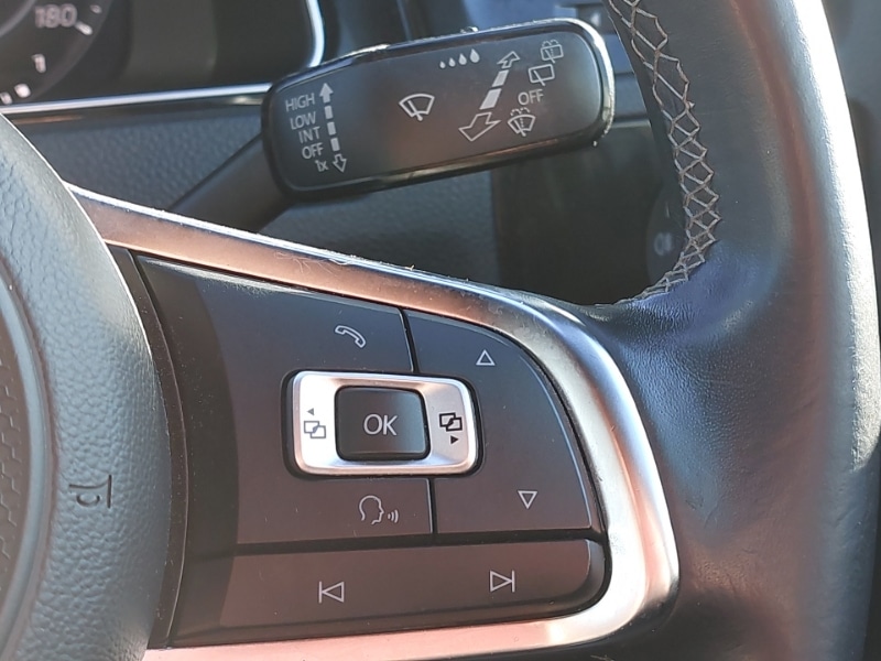 Used Volkswagen Golf 2018 for sale - 76540452: Photo 19