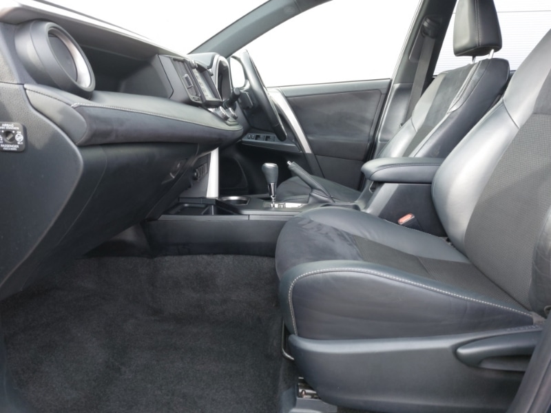 Used Toyota RAV4 2018 for sale - 77815622: Photo 5