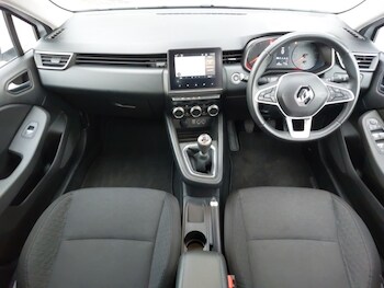 Used Renault Clio 2021 for sale - 76483867: Photo