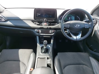 Used Hyundai i30 2023 for sale - 79517191: Photo