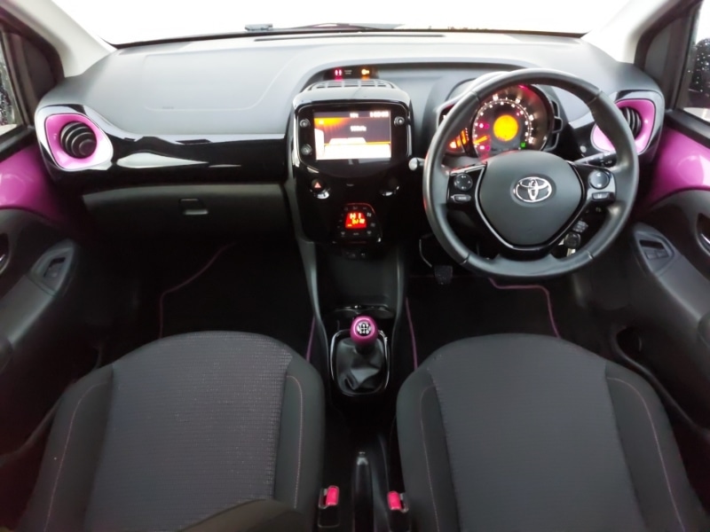 Used Toyota AYGO 2018 for sale - 77129982: Photo 2