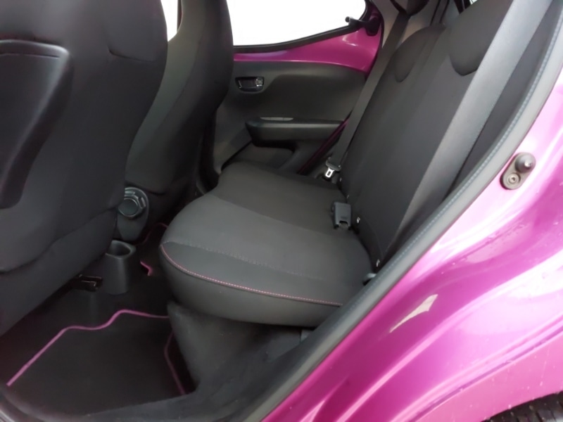 Used Toyota AYGO 2018 for sale - 77129982: Photo 6