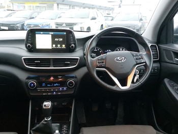 Used Hyundai TUCSON 2018 for sale - 76974884: Photo