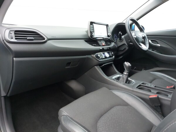 Used Hyundai i30 2018 for sale - 76195650: Photo 5