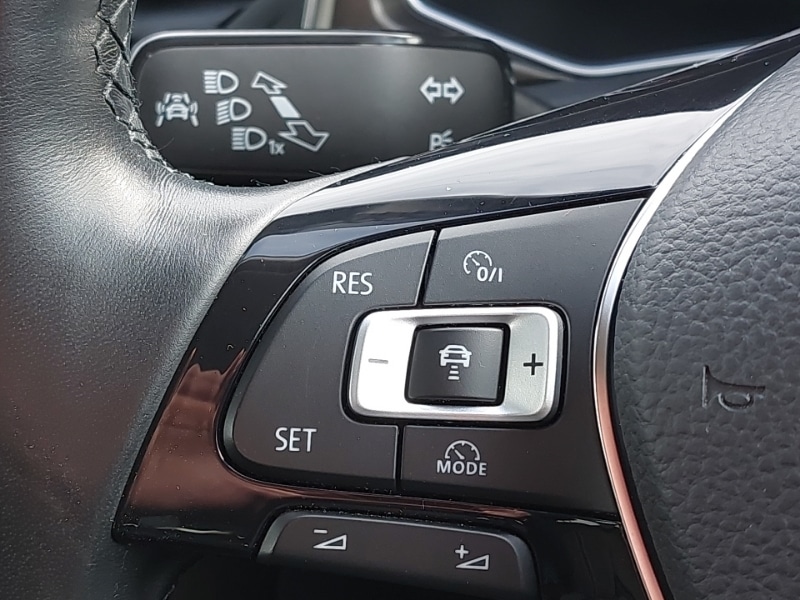 Used Volkswagen T-Roc 2018 for sale - 78151070: Photo 18