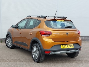 Used Dacia Sandero Stepway 2022 for sale - 79382618: Photo