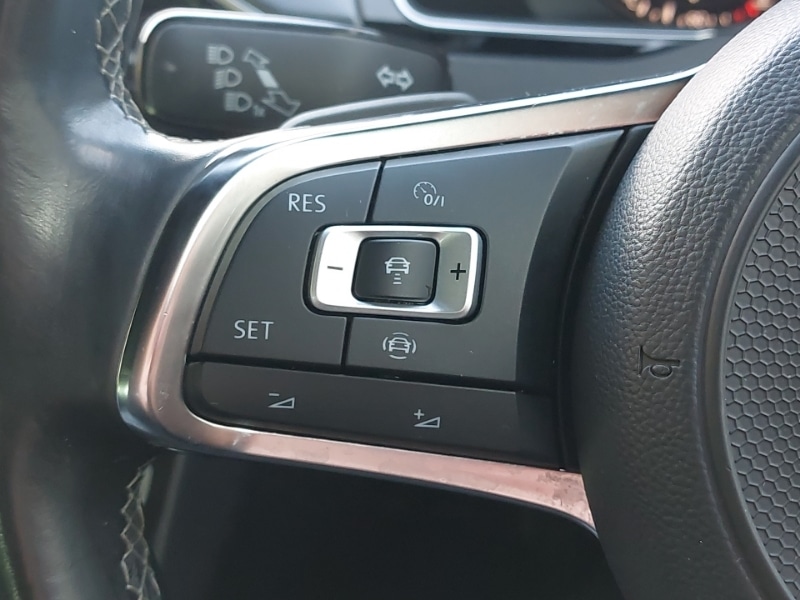 Used Volkswagen Passat 2018 for sale - 77304077: Photo 14