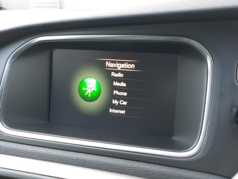 Used Volvo V40 2017 for sale - 76639394: Photo 10