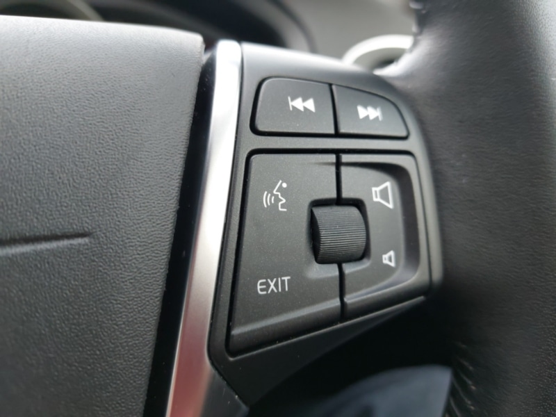 Used Volvo V40 2017 for sale - 76639394: Photo 14