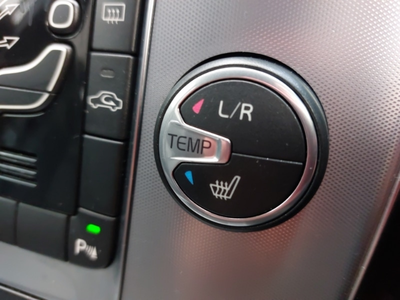 Used Volvo V40 2017 for sale - 76639394: Photo 16