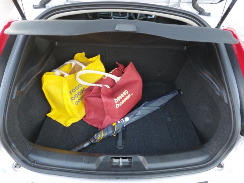 Used Volvo V40 2017 for sale - 76639394: Photo 8