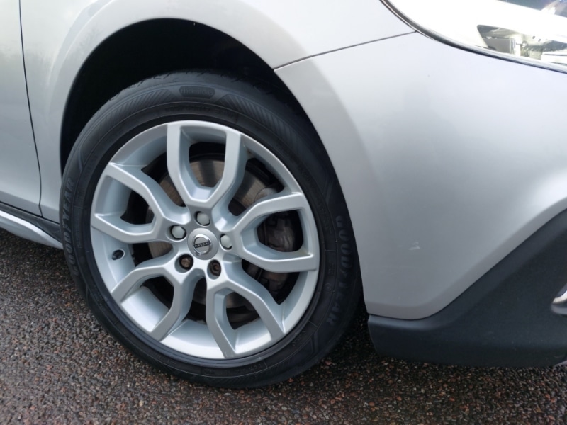 Used Volvo V40 2017 for sale - 76639394: Photo 9