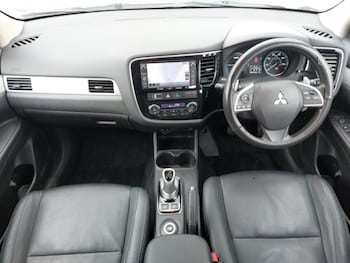 Used Mitsubishi Outlander 2015 for sale - 78023502: Photo