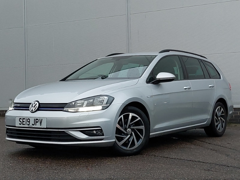 Used Volkswagen Golf 2019 for sale - 76834237: Photo 1
