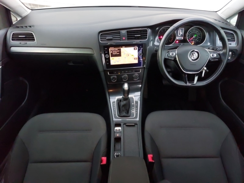 Used Volkswagen Golf 2019 for sale - 76834237: Photo 2