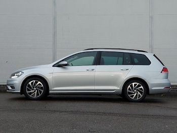 Used Volkswagen Golf 2019 for sale - 76834237: Photo