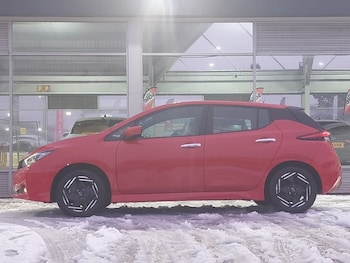 Used Nissan Leaf 2022 for sale - 77129939: Photo