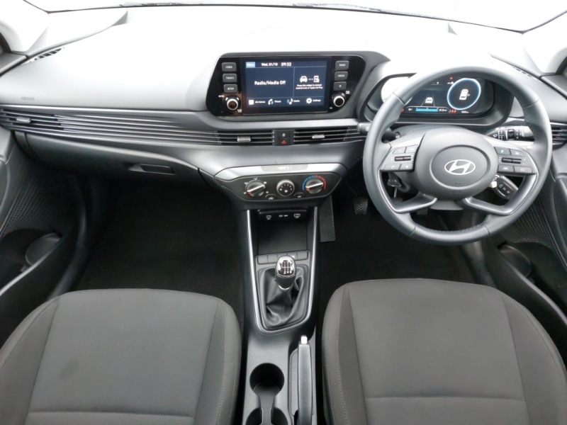 Used Hyundai i20 2024 for sale - 76129716: Photo 2