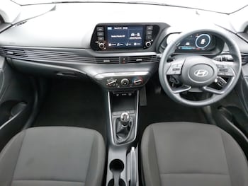 Used Hyundai i20 2024 for sale - 76129716: Photo 2