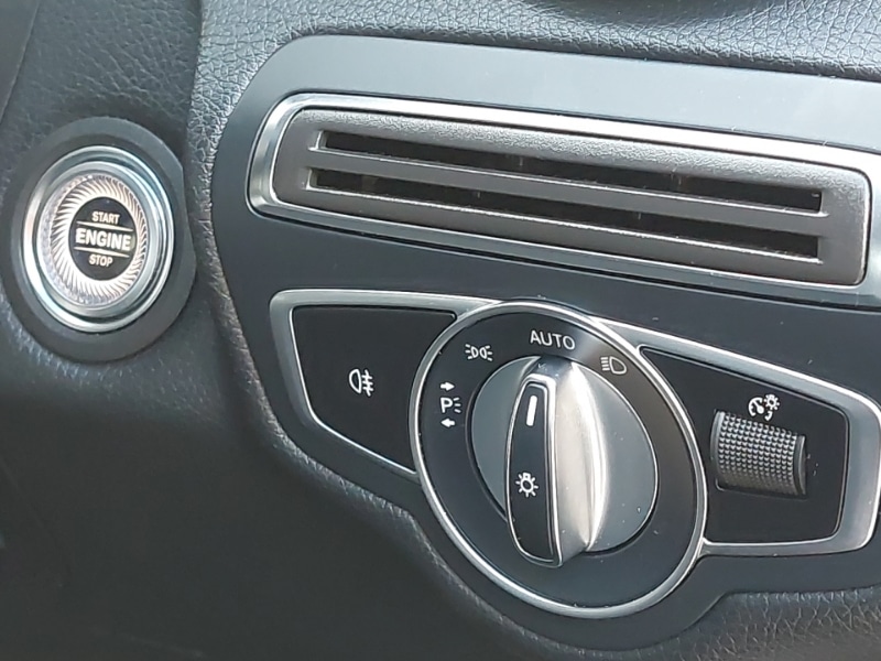 Used Mercedes-Benz C Class 2019 for sale - 78079700: Photo 12