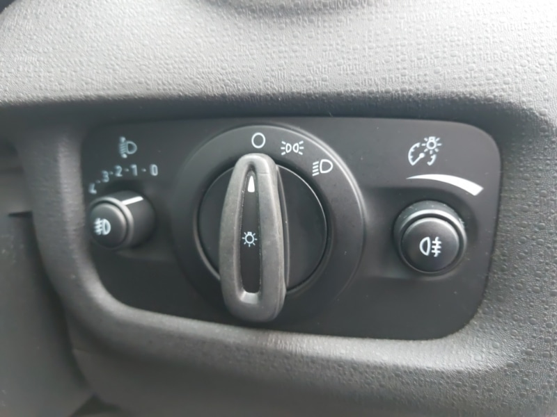 Used Ford Fiesta 2015 for sale - 76795379: Photo 12