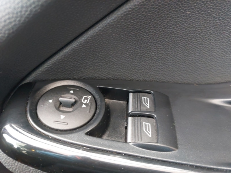 Used Ford Fiesta 2015 for sale - 76795379: Photo 17