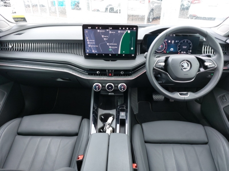 Used Skoda Superb 2024 for sale - 76699849: Photo 2