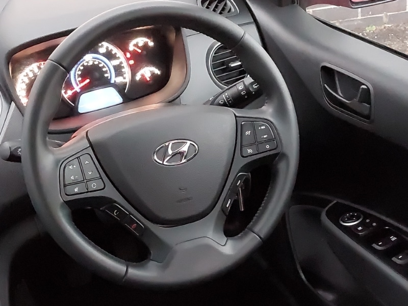 Used Hyundai i10 2018 for sale - 77448279: Photo 10