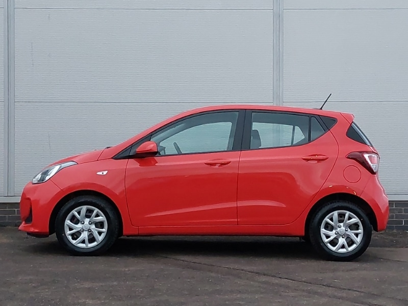 Used Hyundai i10 2018 for sale - 77448279: Photo 4