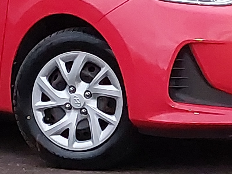 Used Hyundai i10 2018 for sale - 77448279: Photo 9