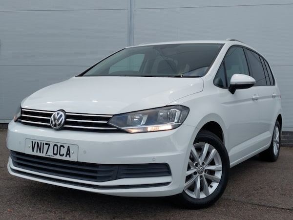 Used Volkswagen Touran 2017 for sale - 76331824: Photo 1