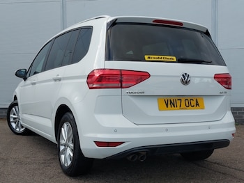 Used Volkswagen Touran 2017 for sale - 76331824: Photo 3