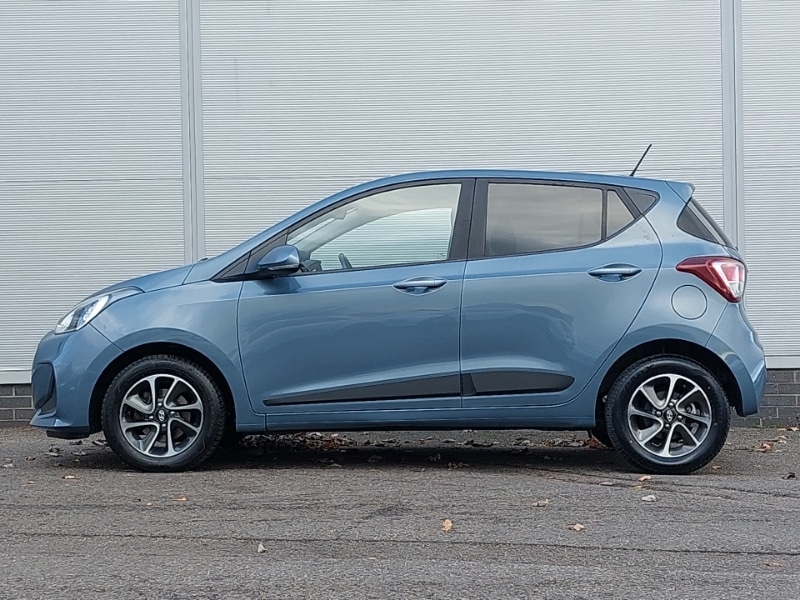 Used Hyundai i10 2017 for sale - 76375215: Photo 4