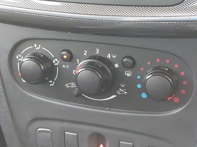 Used Dacia Sandero Stepway 2019 for sale - 77736471: Photo 14