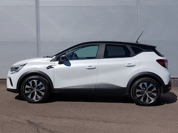Used Renault Captur 2024 for sale - 78440817: Photo