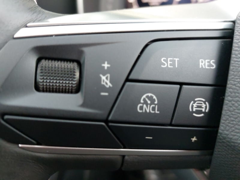 Used SEAT Leon 2025 for sale - 77209300: Photo 11