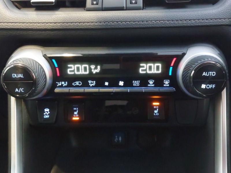 Used Toyota RAV4 2019 for sale - 76663970: Photo 16