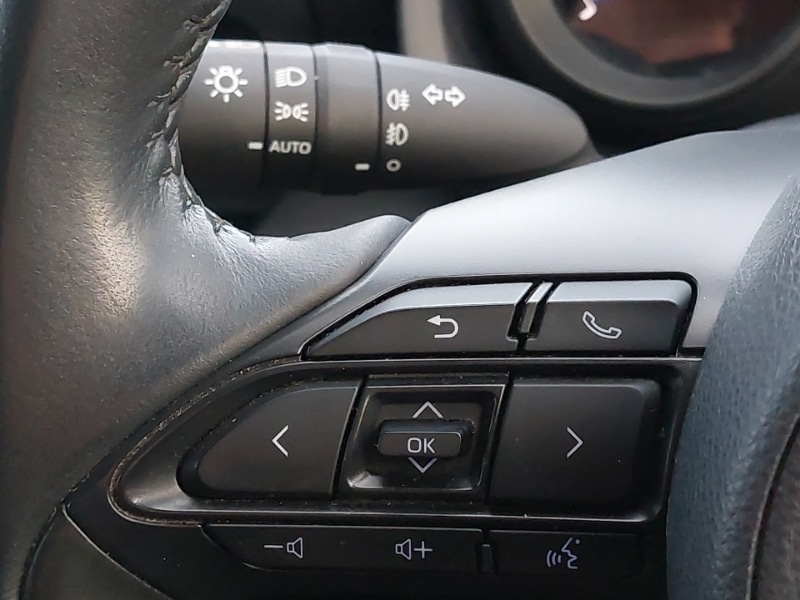 Used Toyota Yaris 2021 for sale - 77656924: Photo 18