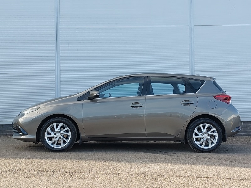 Used Toyota Auris 2016 for sale - 77767254: Photo 4