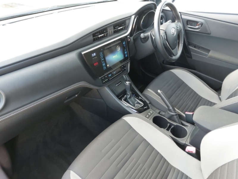 Used Toyota Auris 2016 for sale - 77767254: Photo 5