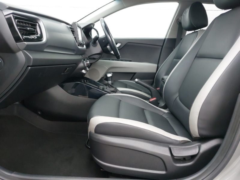 Used Kia Stonic 2019 for sale - 76815802: Photo 5