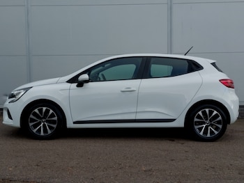 Used Renault Clio 2021 for sale - 76188310: Photo 4