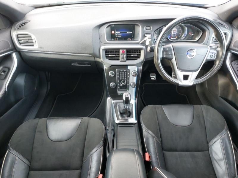 Used Volvo V40 2016 for sale - 77324895: Photo 2