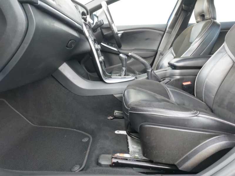 Used Volvo V40 2016 for sale - 77324895: Photo 5