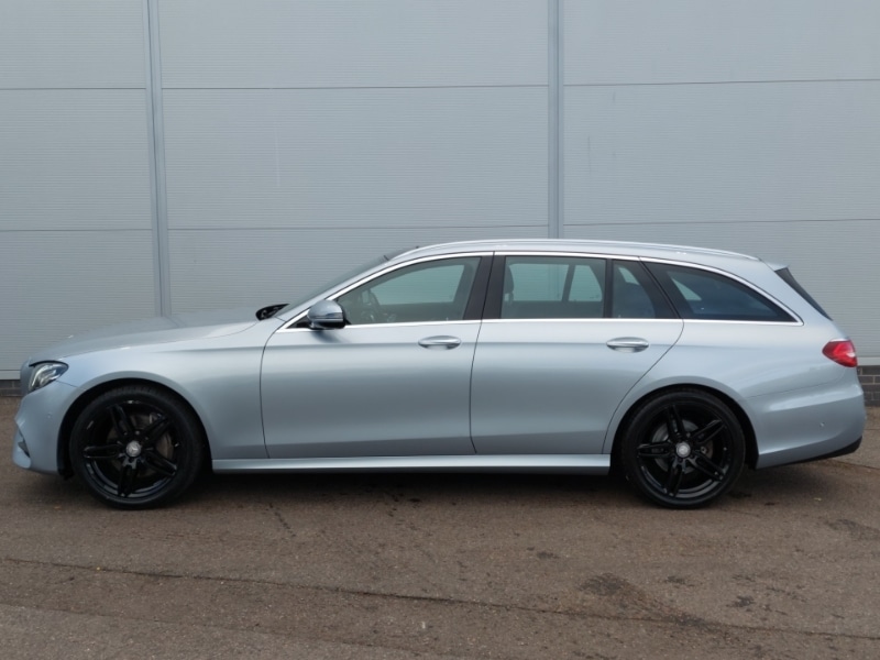 Used Mercedes-Benz E Class 2017 for sale - 76208499: Photo 4