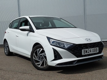 Used Hyundai i20 2024 for sale - 79586440: Photo